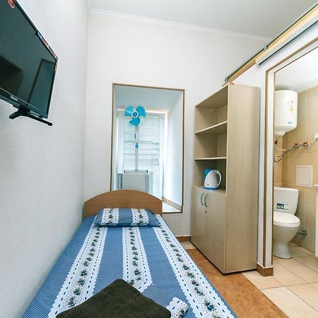 Small Room Near Independence Square Kiev Ngoại thất bức ảnh