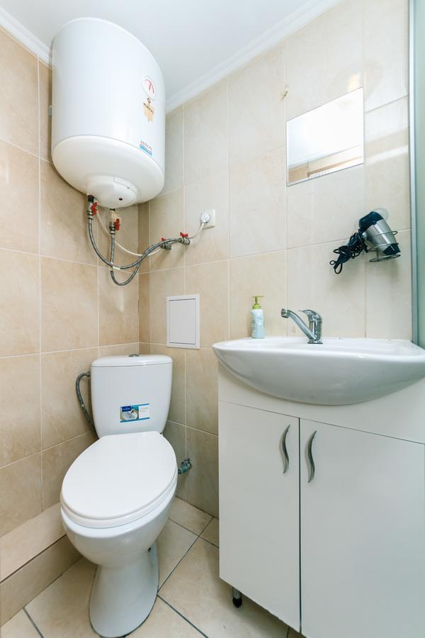 Small Room Near Independence Square Kiev Ngoại thất bức ảnh