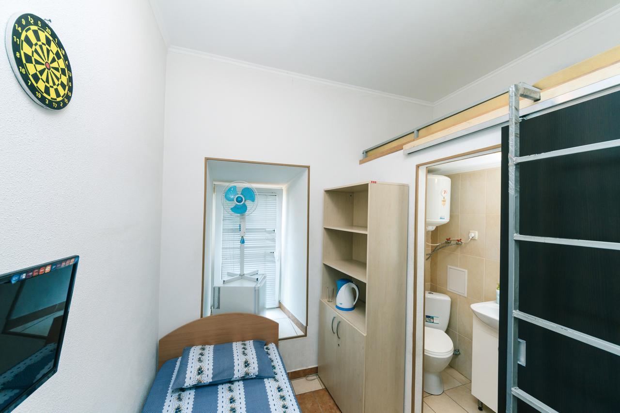 Small Room Near Independence Square Kiev Ngoại thất bức ảnh